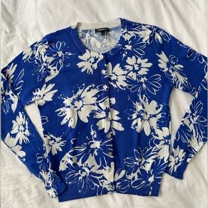 Blue and white flowers cardigan